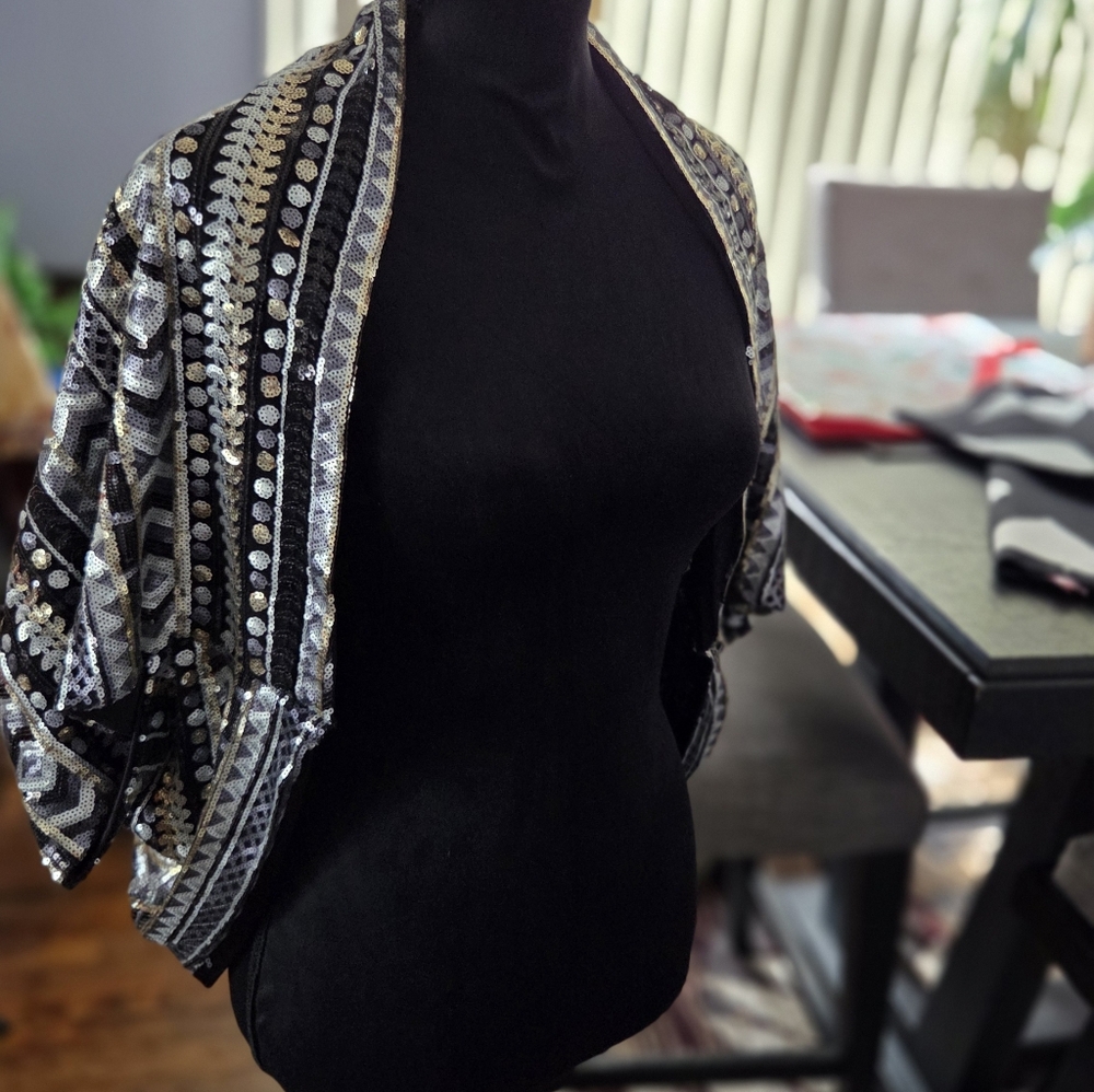 Black Sequin Beaded Cropped Jacket - image 2
